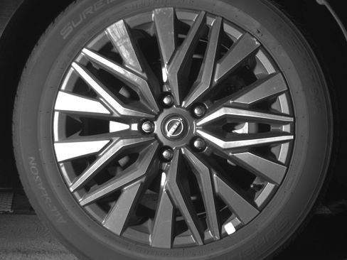 Used 2025 Nissan Altima 2.5 SV image 13