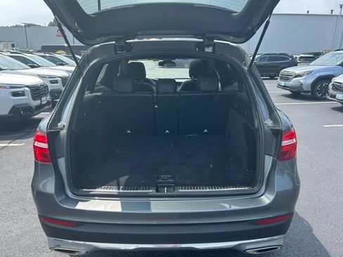 Used 2019 Mercedes-Benz GLC 300 4MATIC image 12