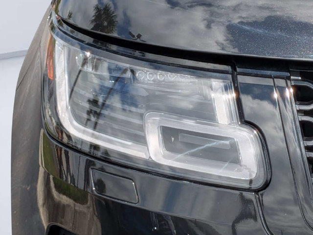 Used 2020 Land Rover Range Rover HSE AWD/4WD image 8