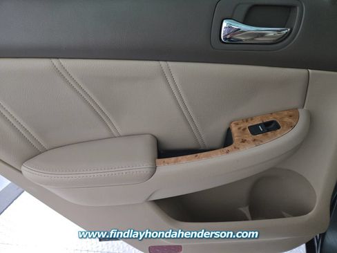 Used 2005 Honda Accord EX-L image 21