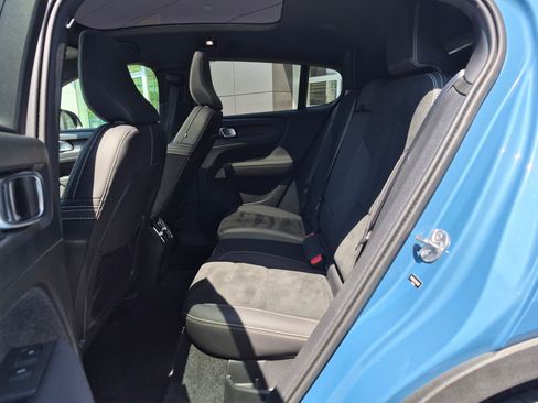 Used 2023 Volvo C40 P8 Recharge Plus w/ Climate Package AWD/4WD image 26