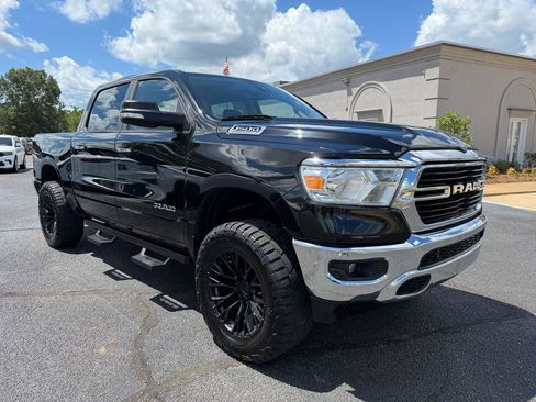 Used 2020 RAM 1500 Big Horn AWD/4WD image 3