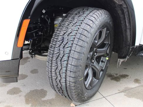 New 2026 Jeep Grand Wagoneer Upland w/ Quick Order Packge 29V Upland image 10