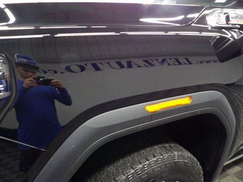 Used 2025 GMC Sierra 2500 Denali w/ Denali Reserve Package image 43