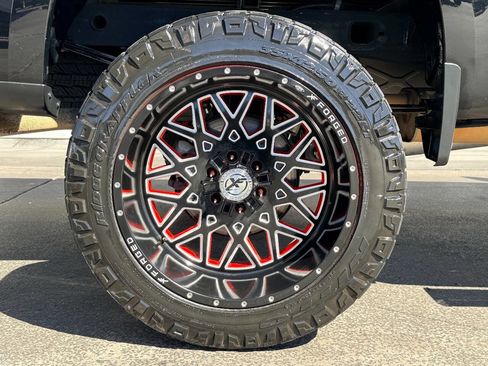 Used 2020 Chevrolet Silverado 1500 LT image 15