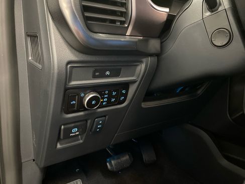 New 2025 Ford F150 Platinum w/ FX4 Off-Road Package image 18