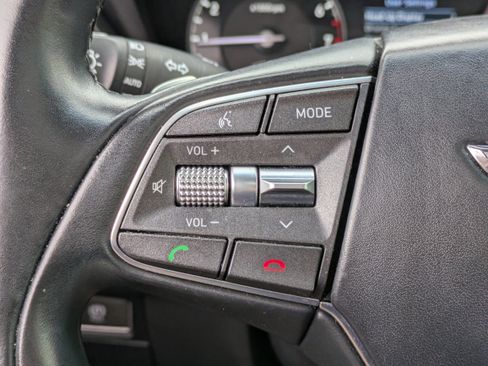 Used 2017 Genesis G90 3.3T Premium image 24