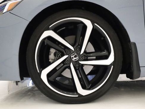 Used 2022 Honda Accord Sport image 9