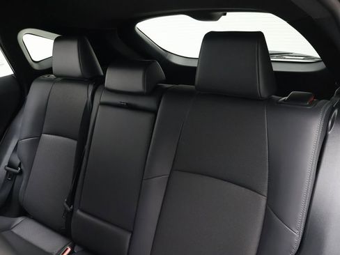 Certified 2024 Toyota Venza Limited image 18