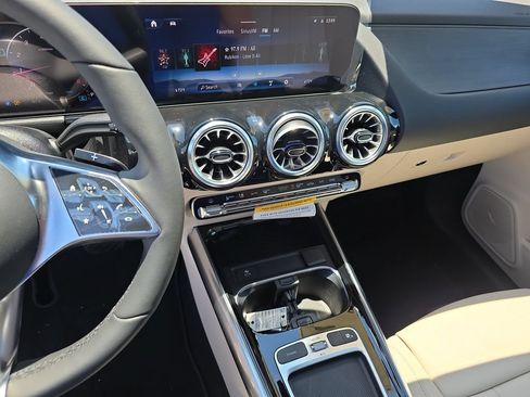New 2026 Mercedes-Benz GLA 250 4MATIC image 17