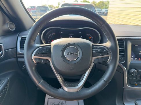 Used 2021 Jeep Grand Cherokee Freedom Edition AWD/4WD image 15