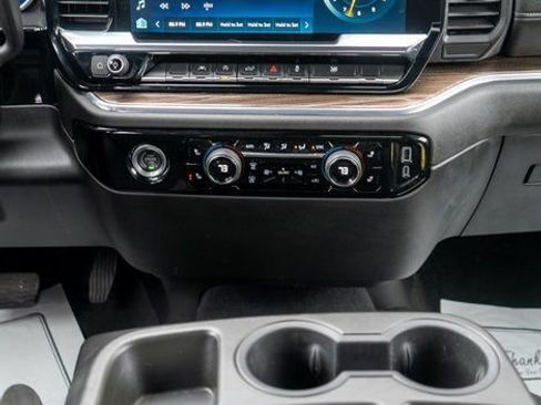 Used 2023 Chevrolet Silverado 1500 LT AWD/4WD image 13