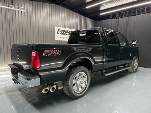 Used 2012 Ford F250 Lariat w/ Lariat Ultimate Pkg image 3
