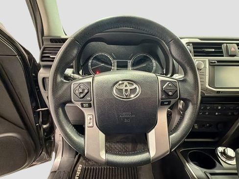 Used 2017 Toyota 4Runner Limited AWD/4WD image 9