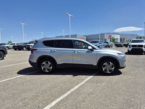 Used 2023 Hyundai Santa Fe SEL image 7