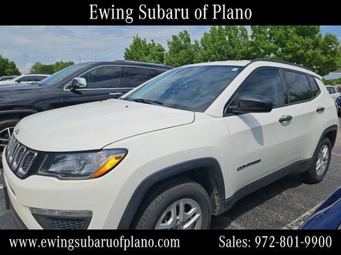 Used 2018 Jeep Compass Sport image 2