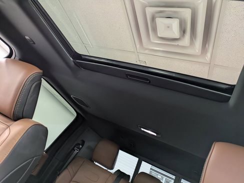 Used 2024 RAM 2500 Limited w/ Safety Group image 21