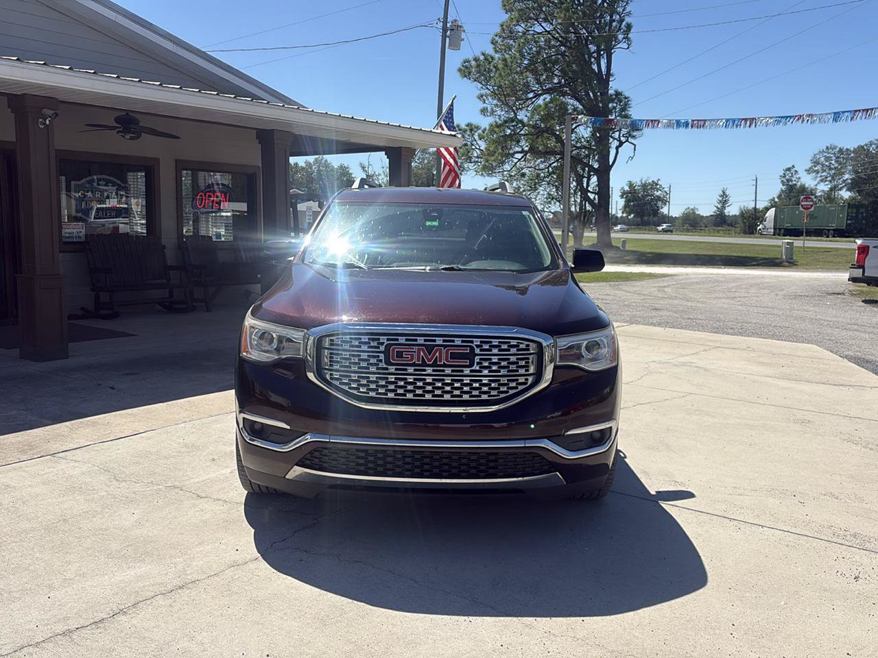 Used 2017 GMC Acadia Denali FWD image 2