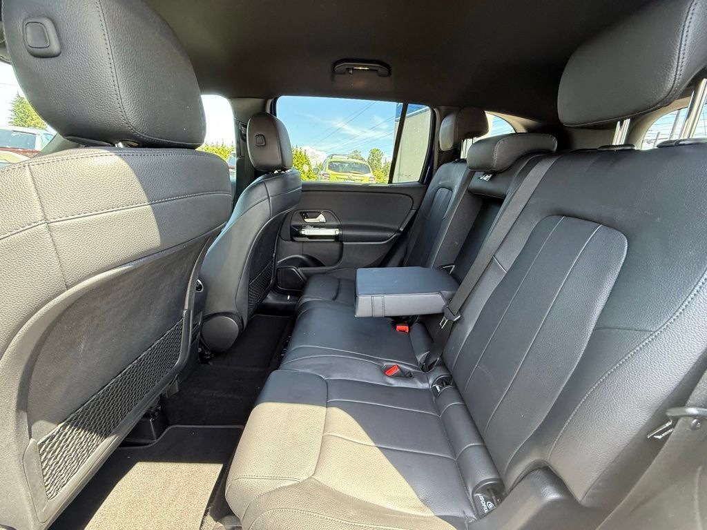 Used 2020 Mercedes-Benz GLB 250 4MATIC image 12