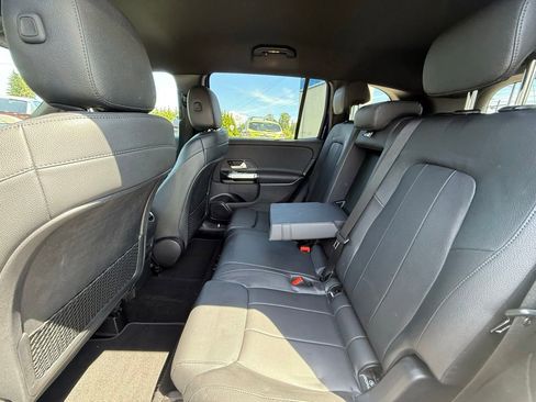 Used 2020 Mercedes-Benz GLB 250 4MATIC image 12
