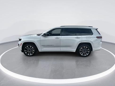 Used 2021 Jeep Grand Cherokee L Overland w/ Luxury Tech Group IV AWD/4WD image 5