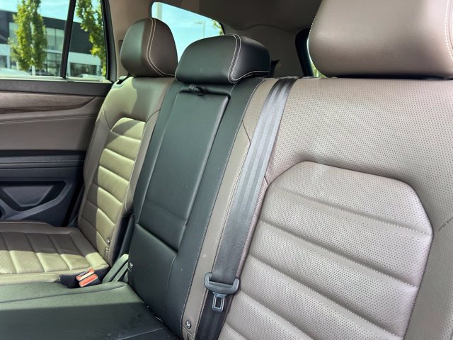 Used 2024 Volkswagen Atlas SEL AWD/4WD image 33