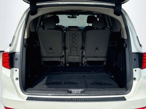 Used 2018 Honda Odyssey EX-L image 32