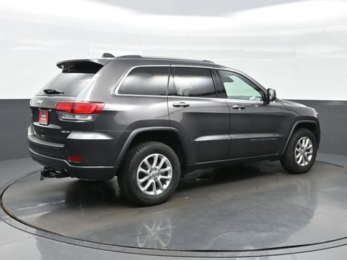 Used 2021 Jeep Grand Cherokee Laredo w/ Security & Convenience Group AWD/4WD image 6