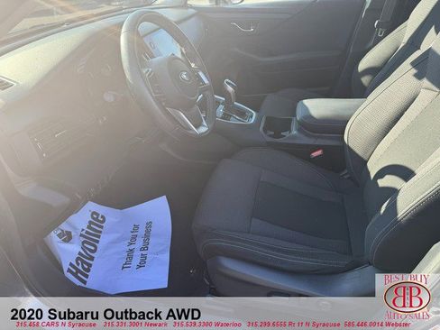 Used 2020 Subaru Outback Premium image 6