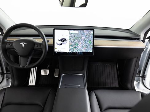 Used 2021 Tesla Model Y Performance AWD/4WD image 37