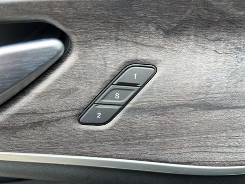 Certified 2023 Jeep Grand Cherokee L Limited w/ Luxury Tech Group II AWD/4WD image 19