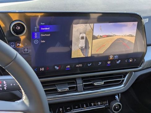 New 2026 Chevrolet Equinox EV LT image 19