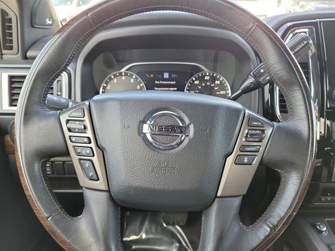 Used 2020 Nissan Titan Platinum Reserve w/ Moonroof Package image 15