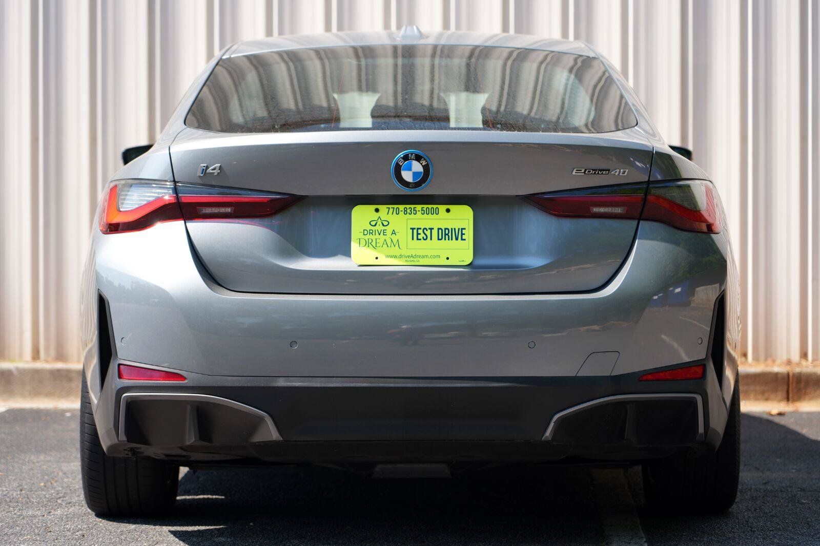 Used 2023 BMW i4 eDrive40 w/ Premium Package RWD image 11