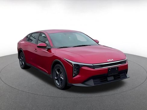 Used 2025 Kia K4 LXS image 9