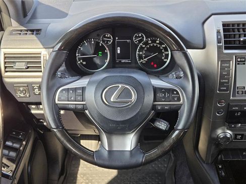 Used 2020 Lexus GX 460 Premium w/ Premium Package AWD/4WD image 19