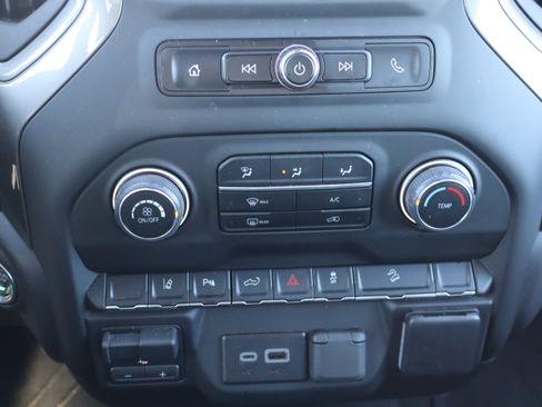 Certified 2024 Chevrolet Silverado 2500 Custom w/ Custom Value Package image 29