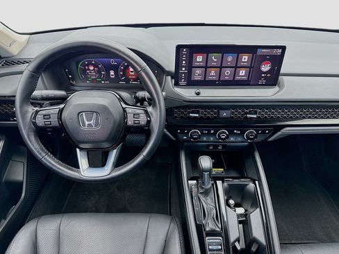 Used 2024 Honda Accord Touring image 15