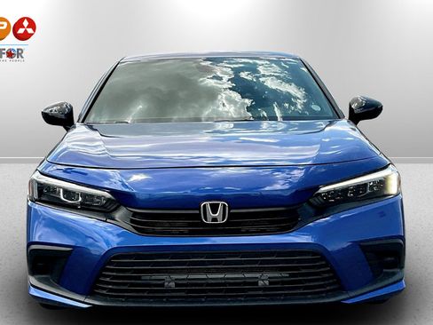 Used 2022 Honda Civic Sport image 3