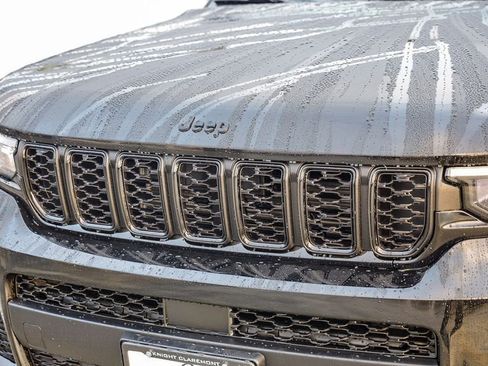 New 2025 Jeep Grand Cherokee L Limited image 6