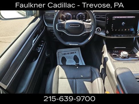 Used 2024 Jeep Wagoneer Series II w/ Flexible Seating Group AWD/4WD image 11