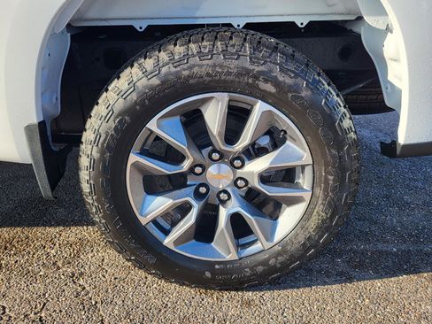 New 2026 Chevrolet Silverado 1500 LT image 19