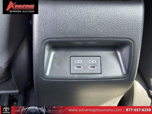Used 2023 Toyota Corolla LE image 16