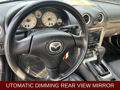 Used 2005 MAZDA MX-5 Miata LS image 9