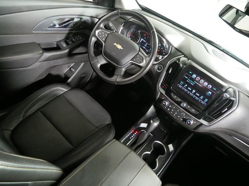 Used 2019 Chevrolet Traverse Premier AWD/4WD image 9