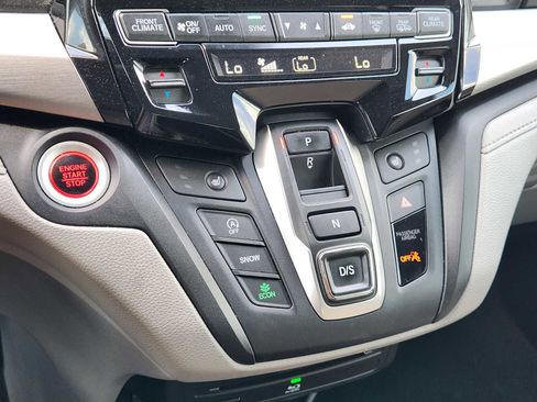 Used 2018 Honda Odyssey Touring image 19