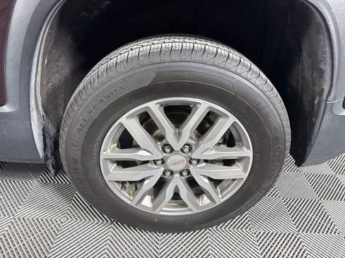 Used 2018 GMC Acadia SLE image 11