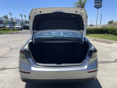 Used 2025 Honda Accord SE image 26