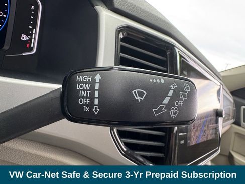 Used 2021 Volkswagen Atlas SEL Premium image 13