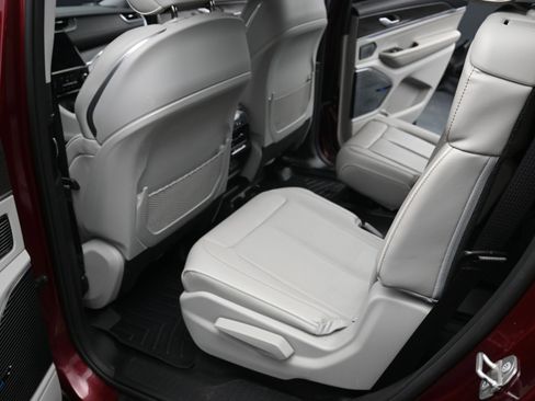 Used 2021 Jeep Grand Cherokee L Overland w/ Advanced Protech Group III image 13